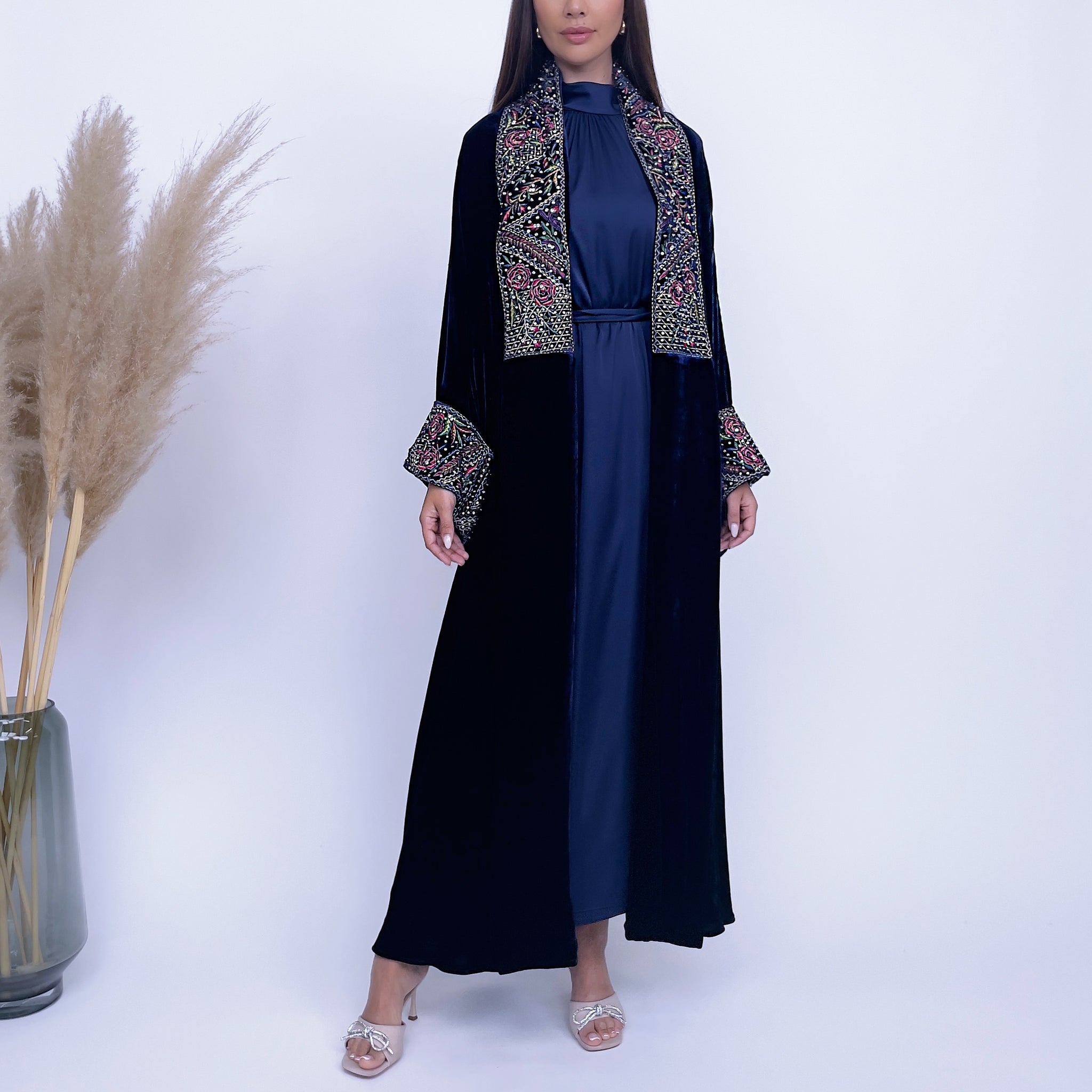 RAM24 HESSA NAVY BLUE SILK VELVET ABAYA SET