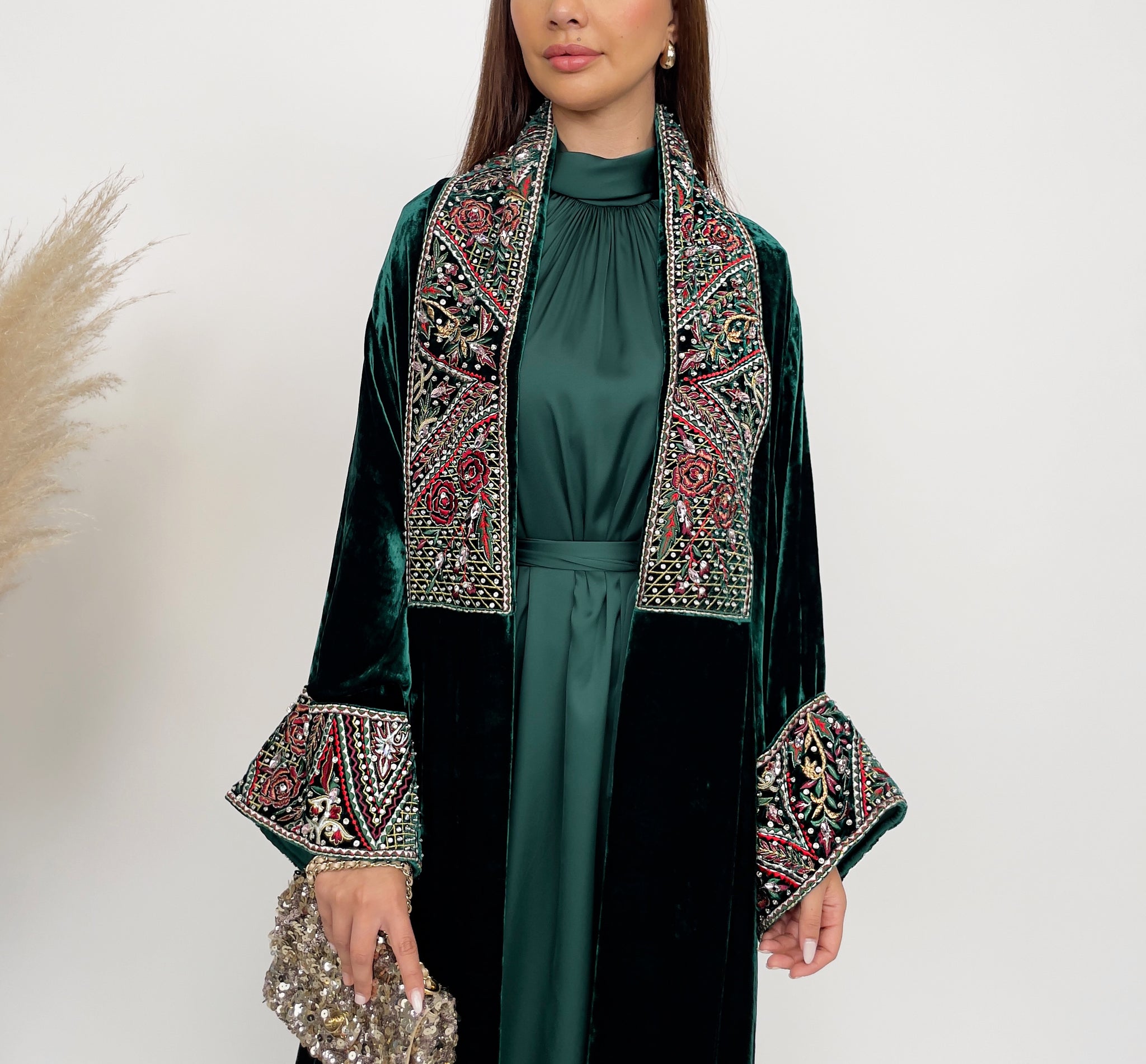 RAM24 HESSA EMERALD SILK VELVET ABAYA