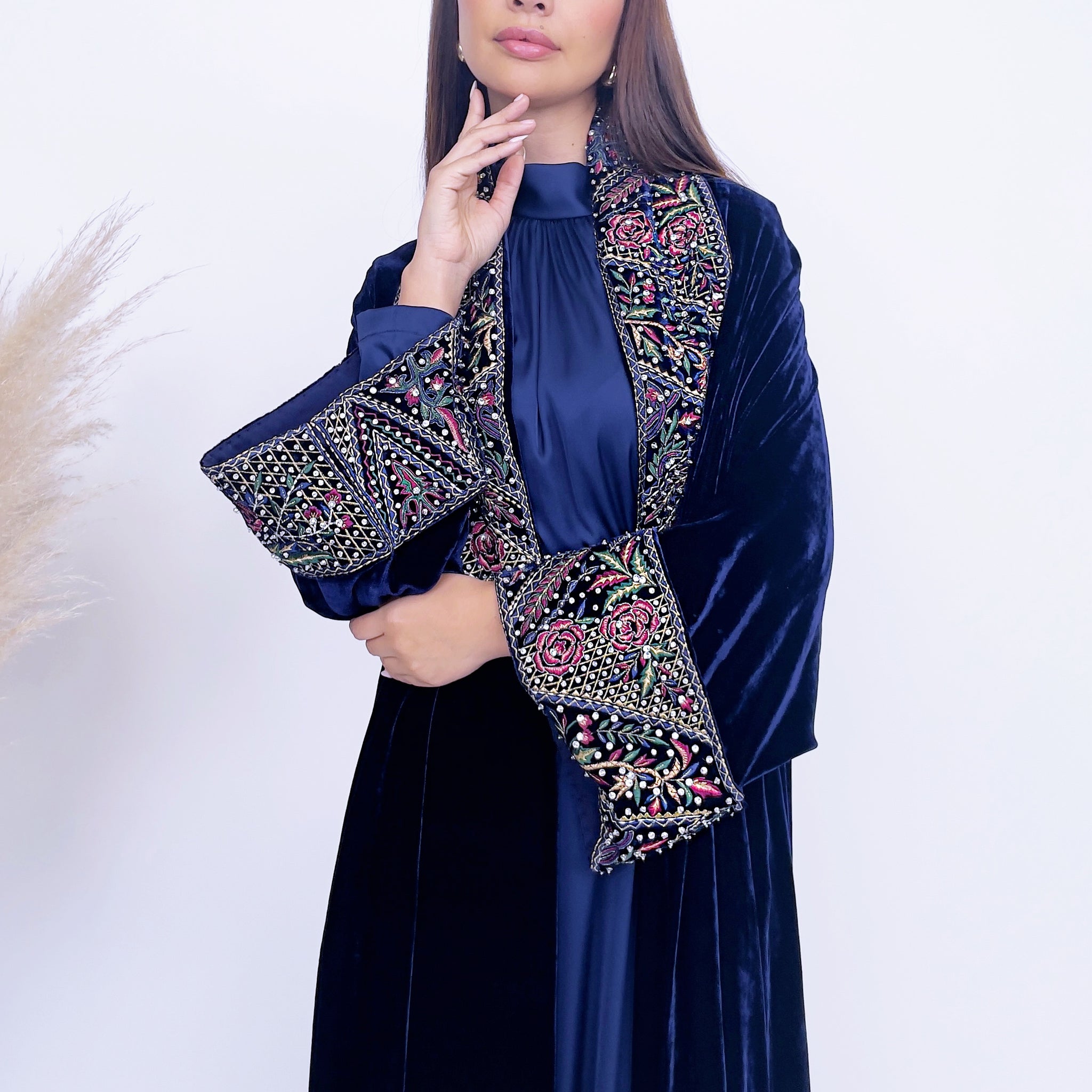 RAM24 HESSA NAVY BLUE SILK VELVET ABAYA SET