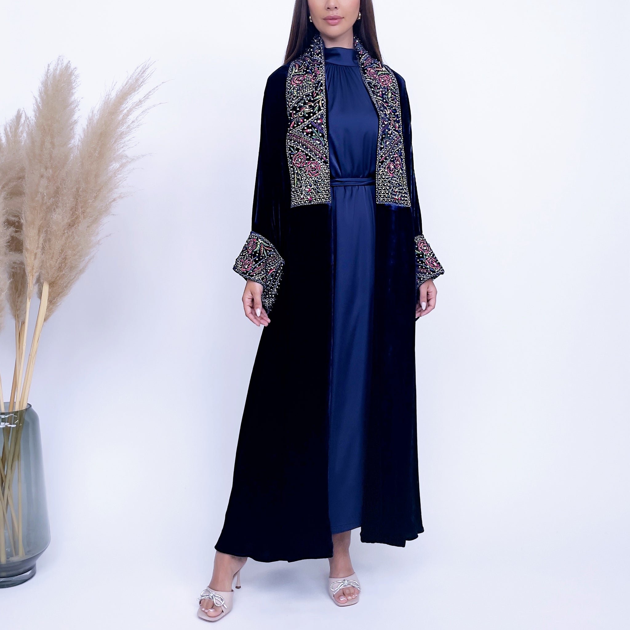 RAM24 HESSA NAVY BLUE SILK VELVET ABAYA SET