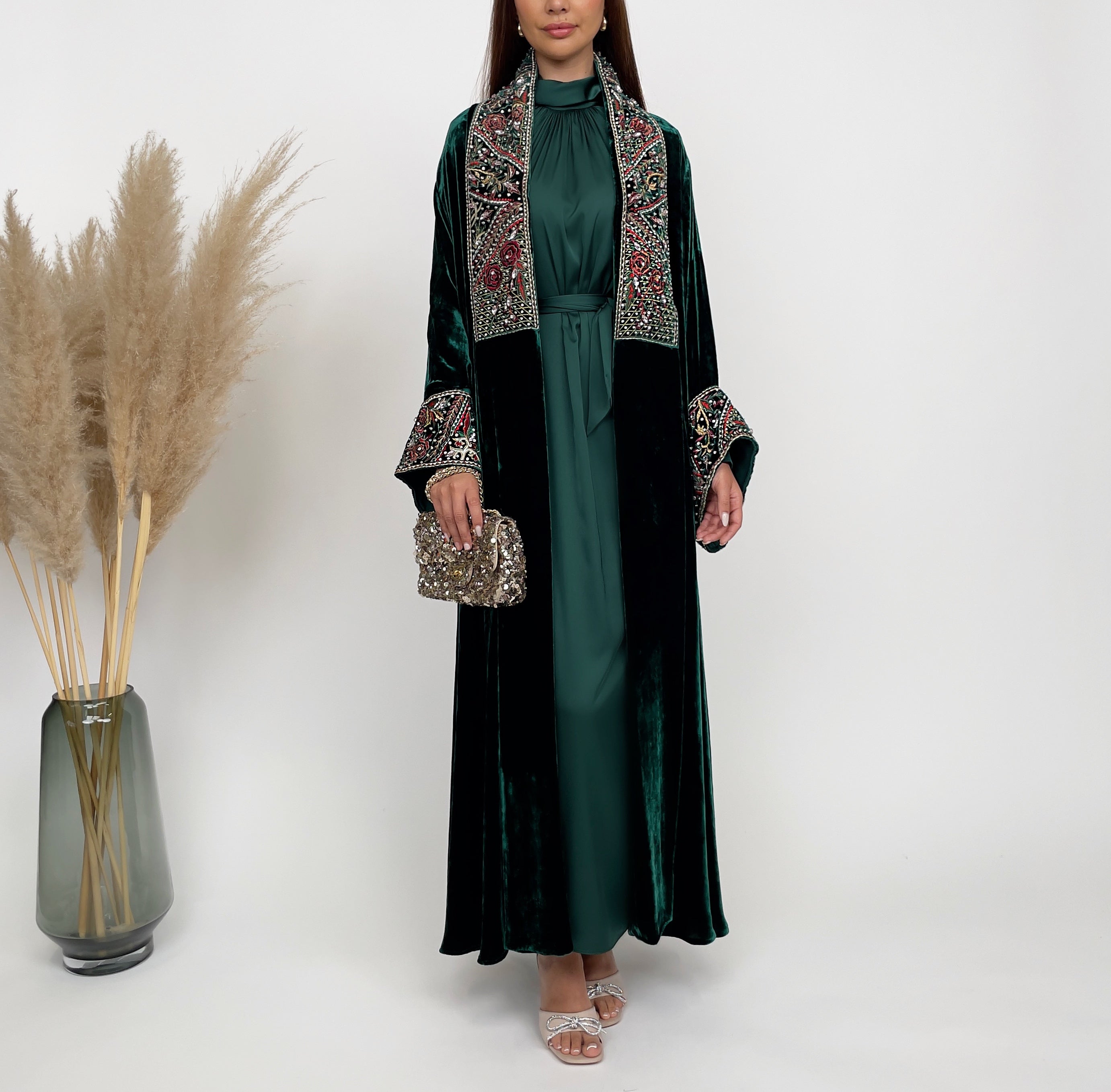 RAM24 HESSA EMERALD SILK VELVET ABAYA