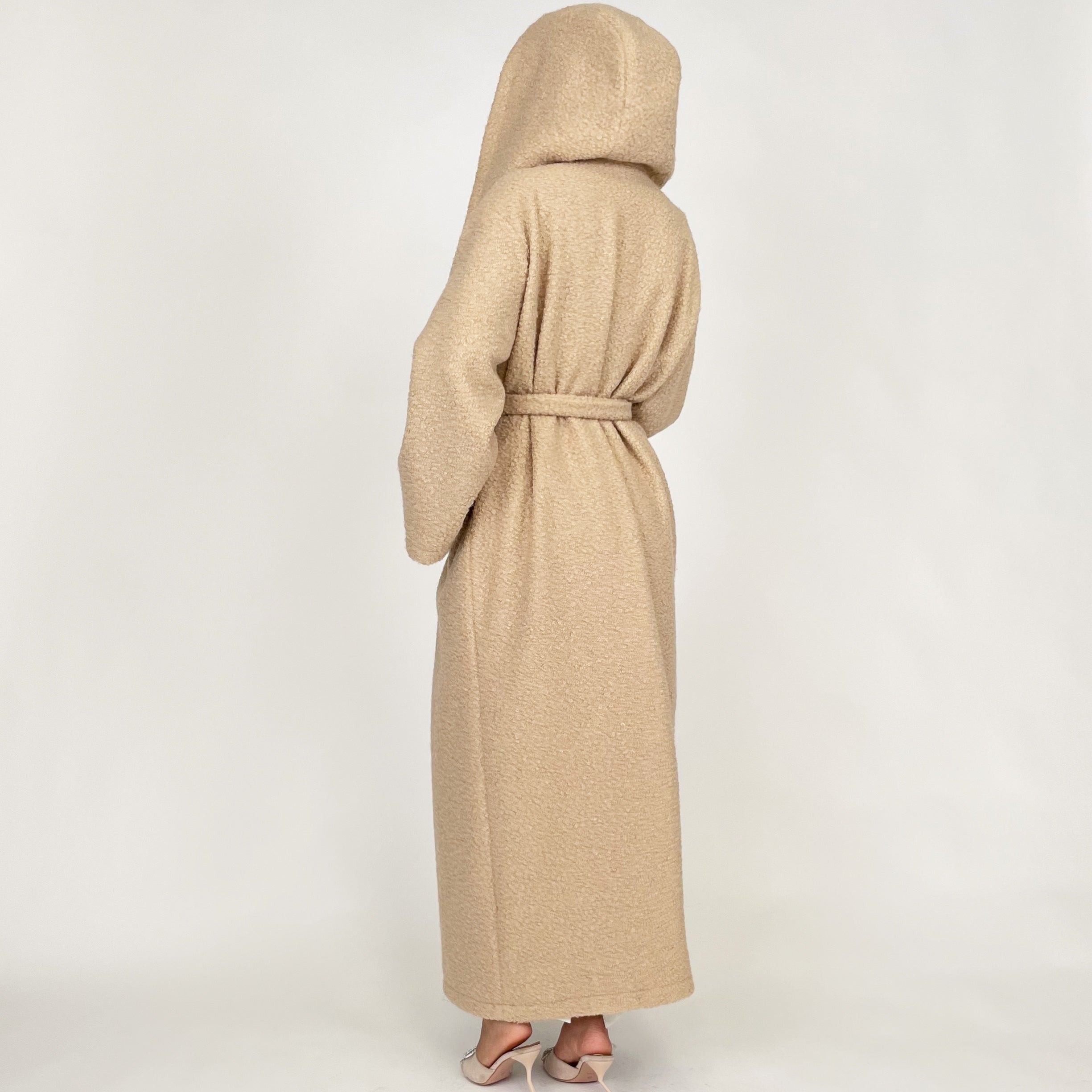 AW24 BEIGE HOODED BLANKET ABAYA OVERCOAT