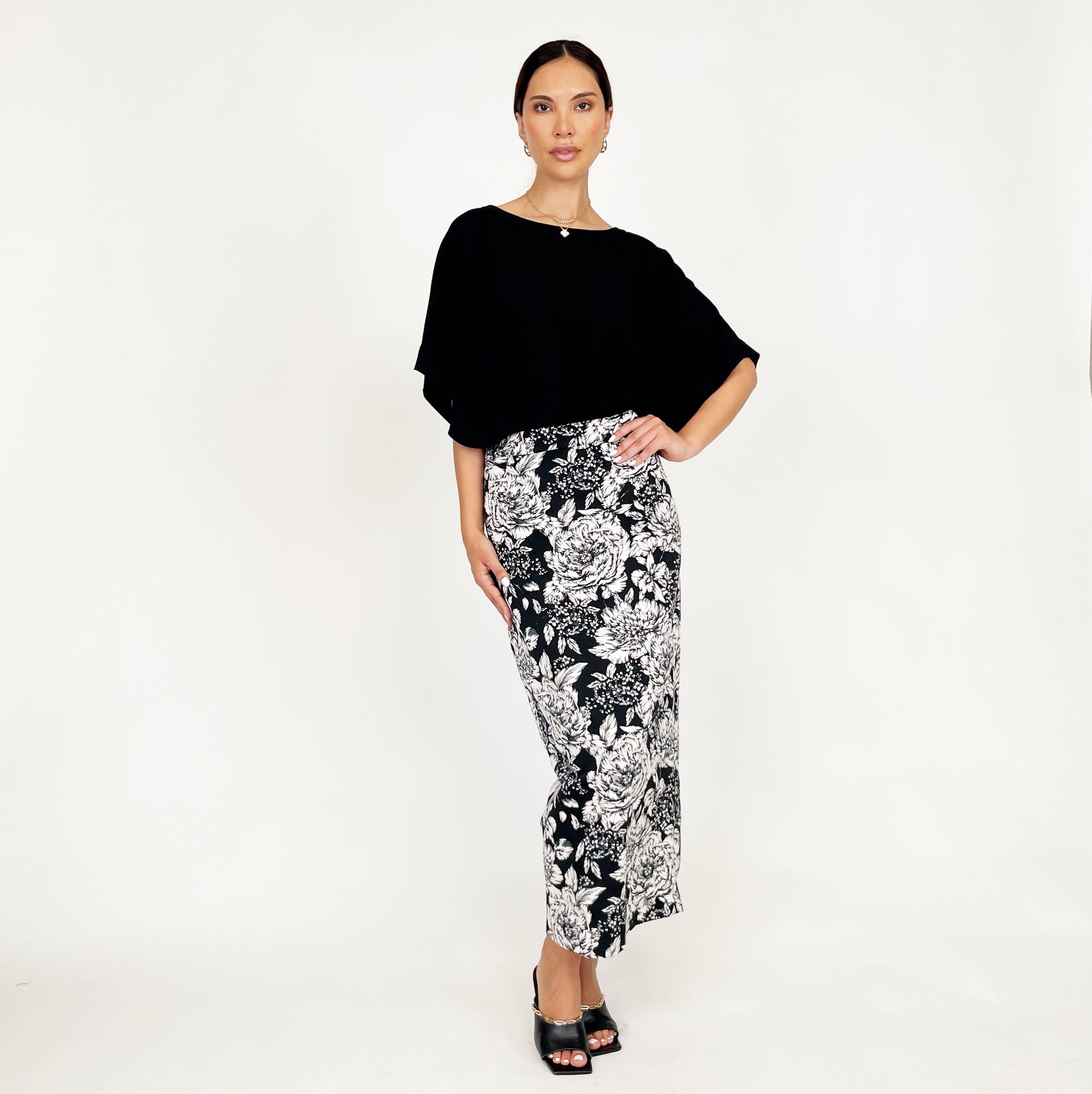 AW24 PRINTED JACKET ABAYA WITH SKIRT