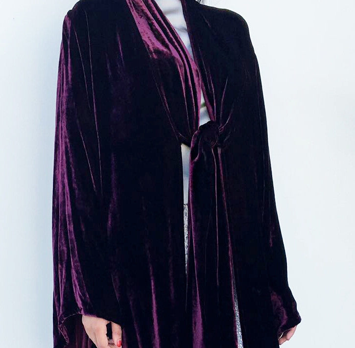 Qabeela SS17 Signature Silk Velvet Knot Abaya