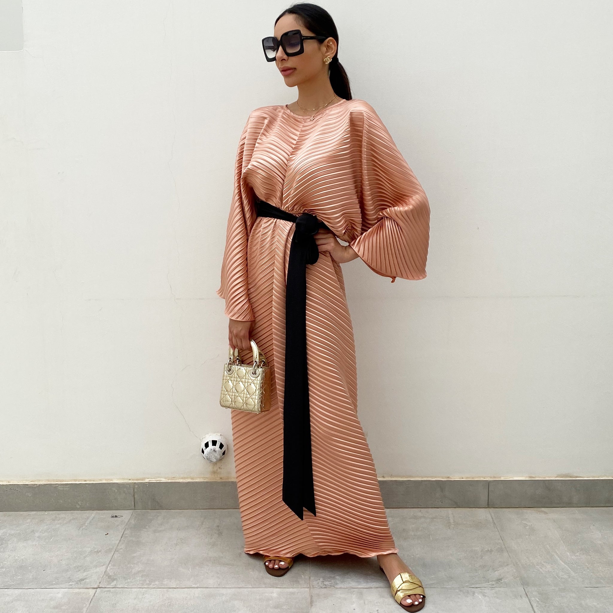 RAM20 CORAL PLEATED KAFTAN WITH CONTRAST BELT