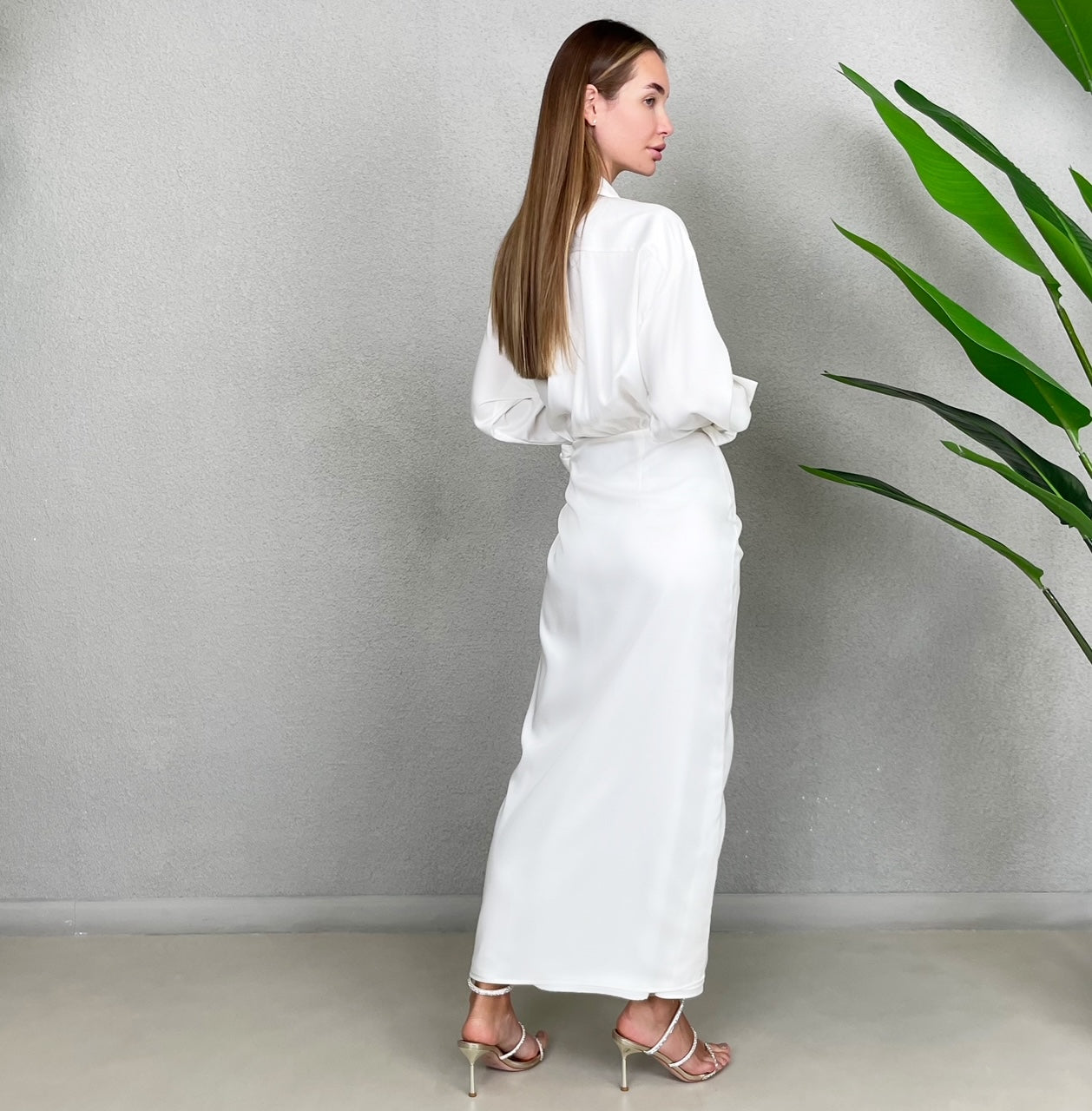 RAM23 NAOMI WHITE SHIRT WRAP SATIN DRESS