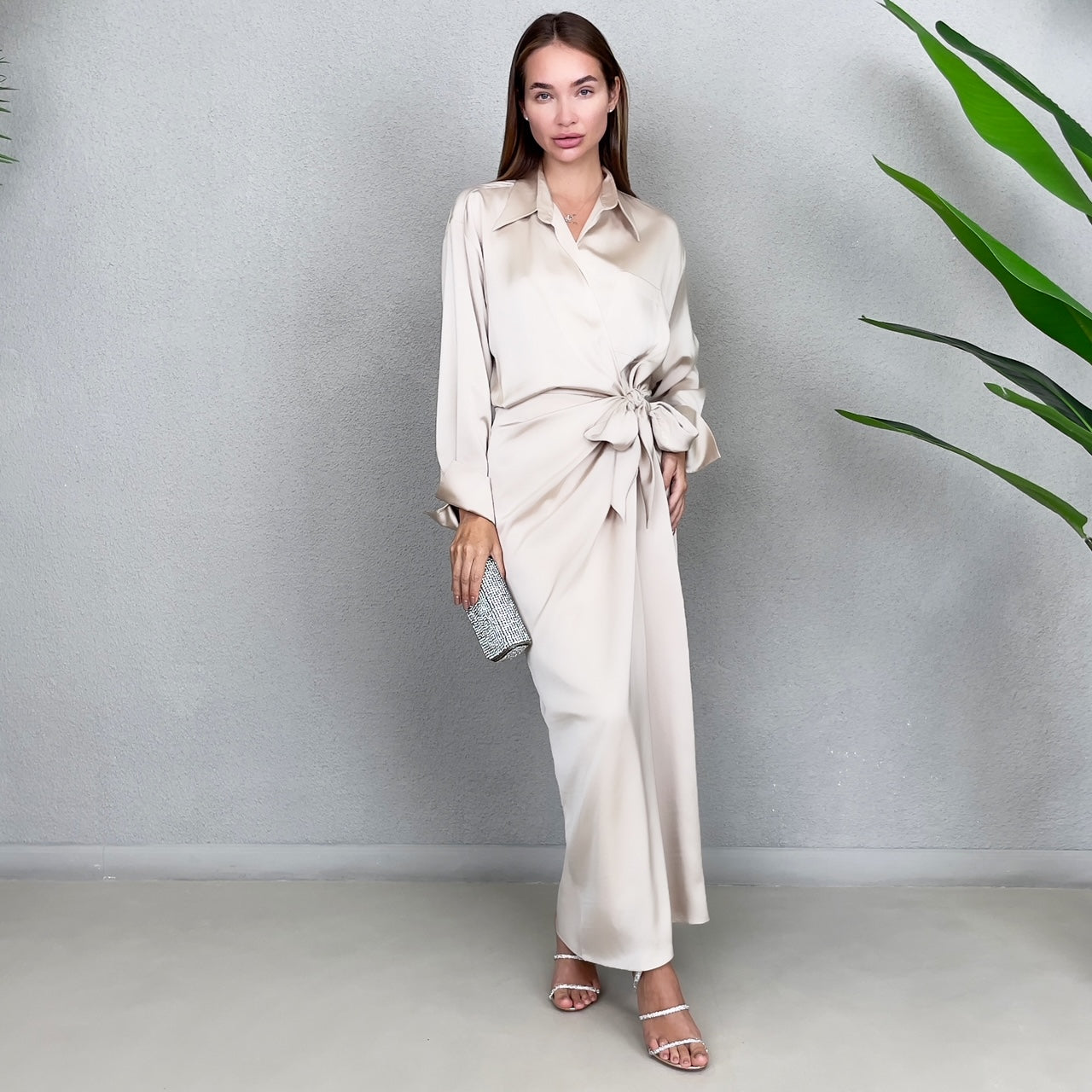 RAM23 NAOMI BEIGE SHIRT WRAP DRESS