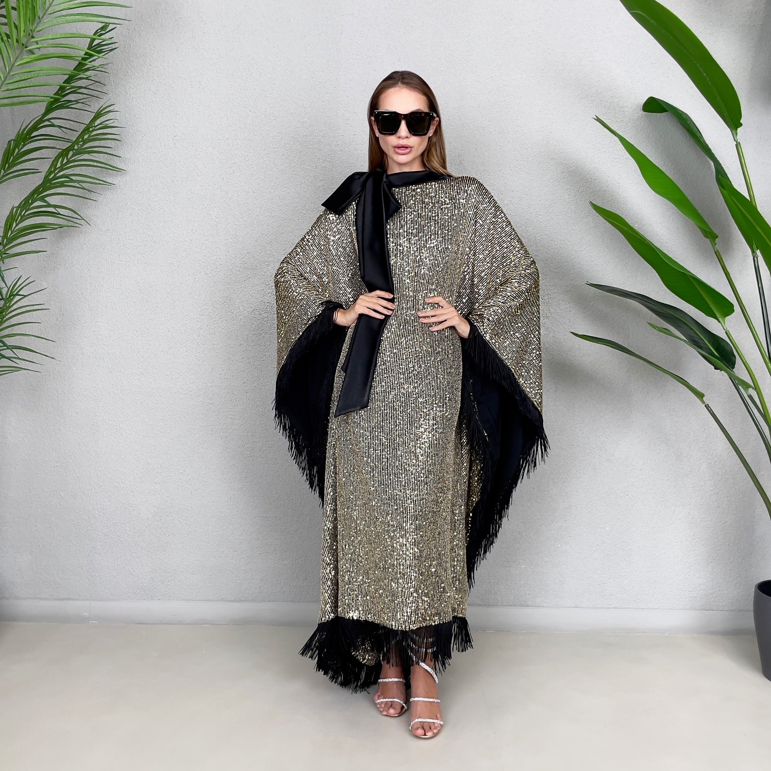 RAM22 GOLD SEQUINS KAFTAN WITH FRINGE