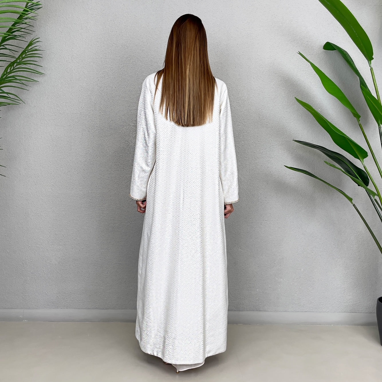 RAM23 BOUCLE WHITE & SILVER ABAYA SET