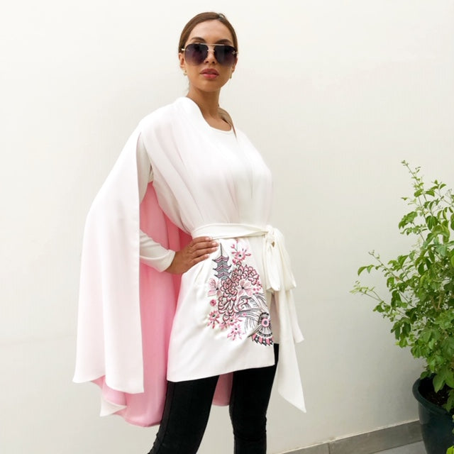 AW19 WHITE KIMONO CAPE