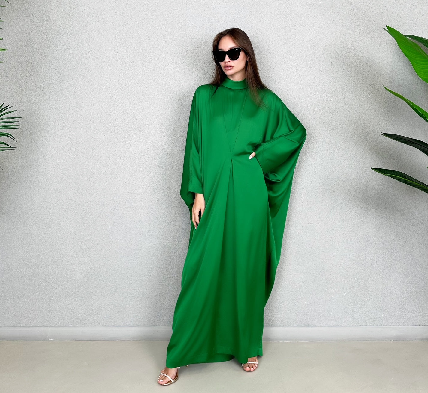 RAM23 JAMILA HIGH NECK BAMBOO SILK SATIN KAFTAN