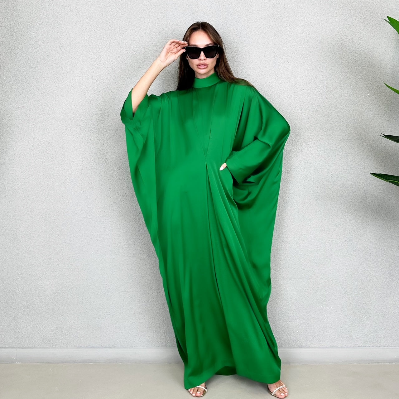 RAM23 JAMILA HIGH NECK BAMBOO SILK SATIN KAFTAN