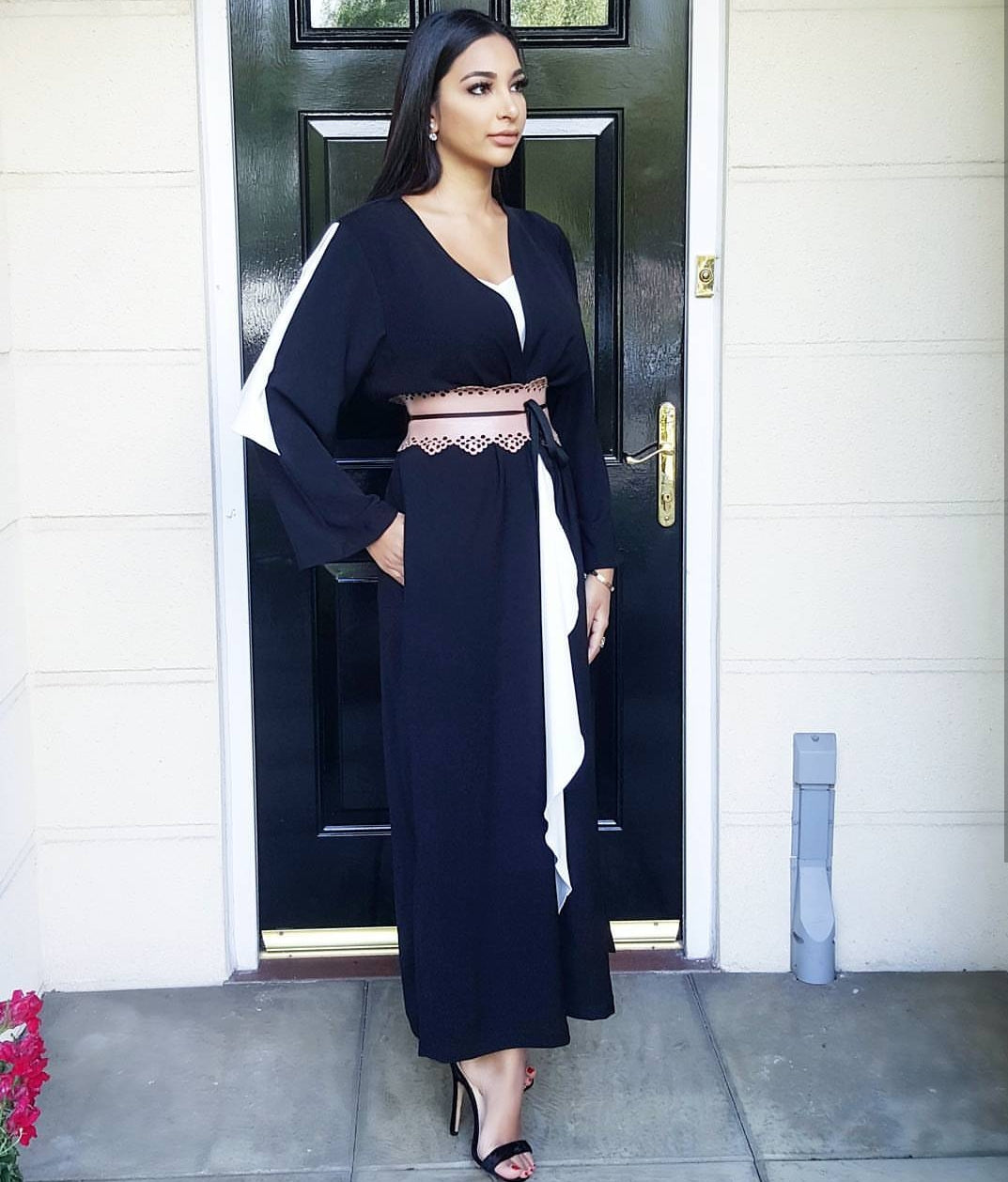 AW17 MONOCHROME SEMI WATERFALL DESIGNER ABAYA