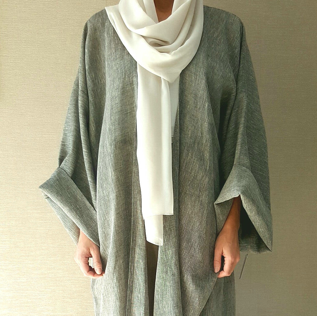 Easy to Wear Grey Classic Linen Bisht SS16