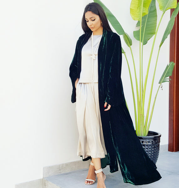Qabeela SS17  Silk Velvet Classic Style Abaya