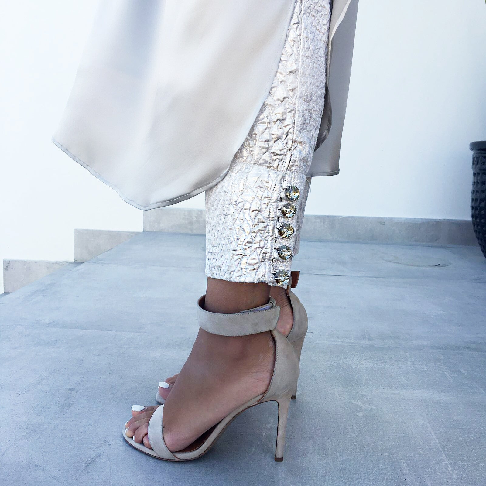 Qabeela SS17 Jacquard Capri Trousers With Swarovski Buttons