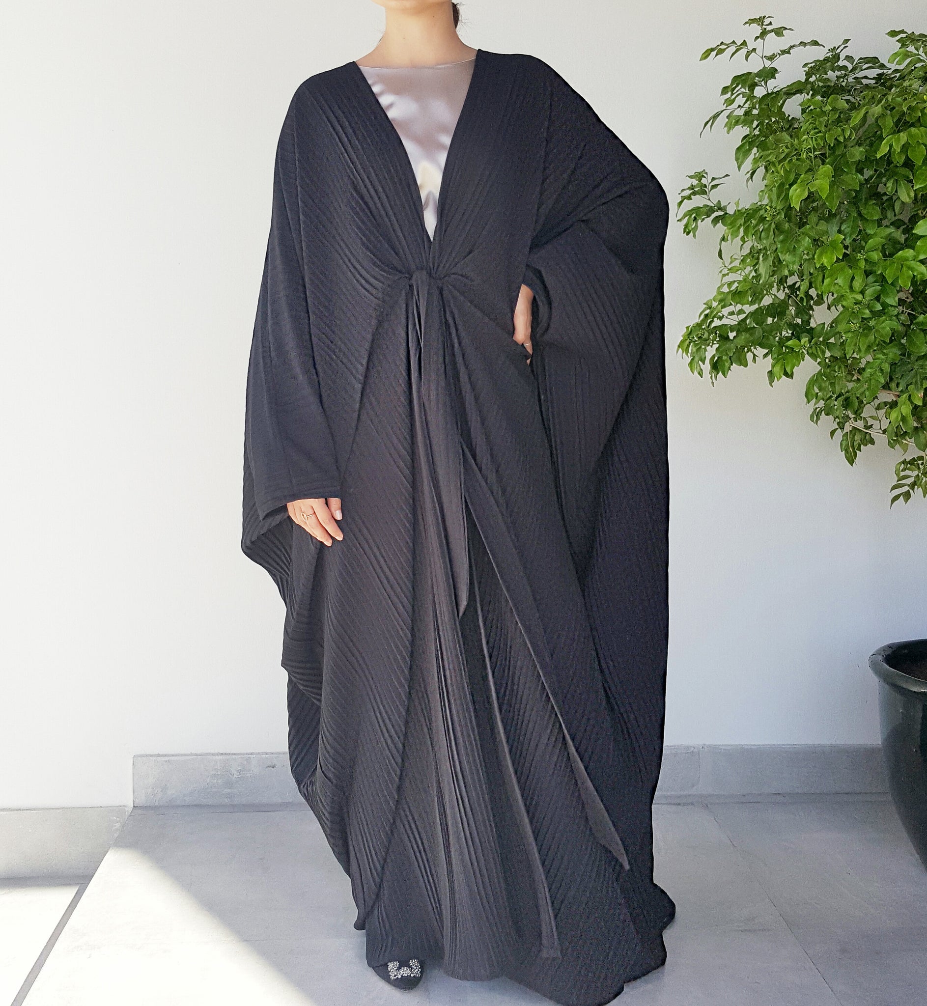 Ramadan 17 Black Pleated Abaya With Belt