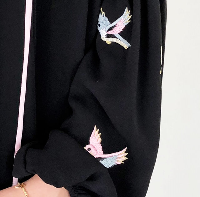 AW18 BLACK 8 BIRDS ABAYA