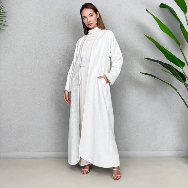 RAM23 BOUCLE WHITE & SILVER ABAYA SET