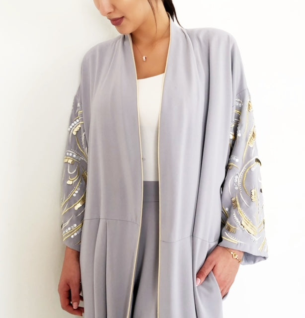 AW18 STUNNING GREY "LEAVES OF GOLD" ABAYA