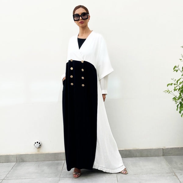 AW19 MONOCHROME ABAYA WITH WHITE PLEATS