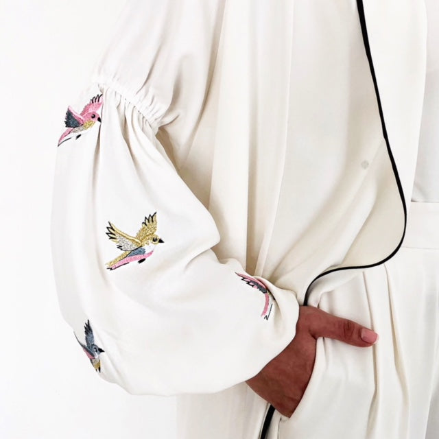 AW18 OFF WHITE 8 BIRDS ABAYA